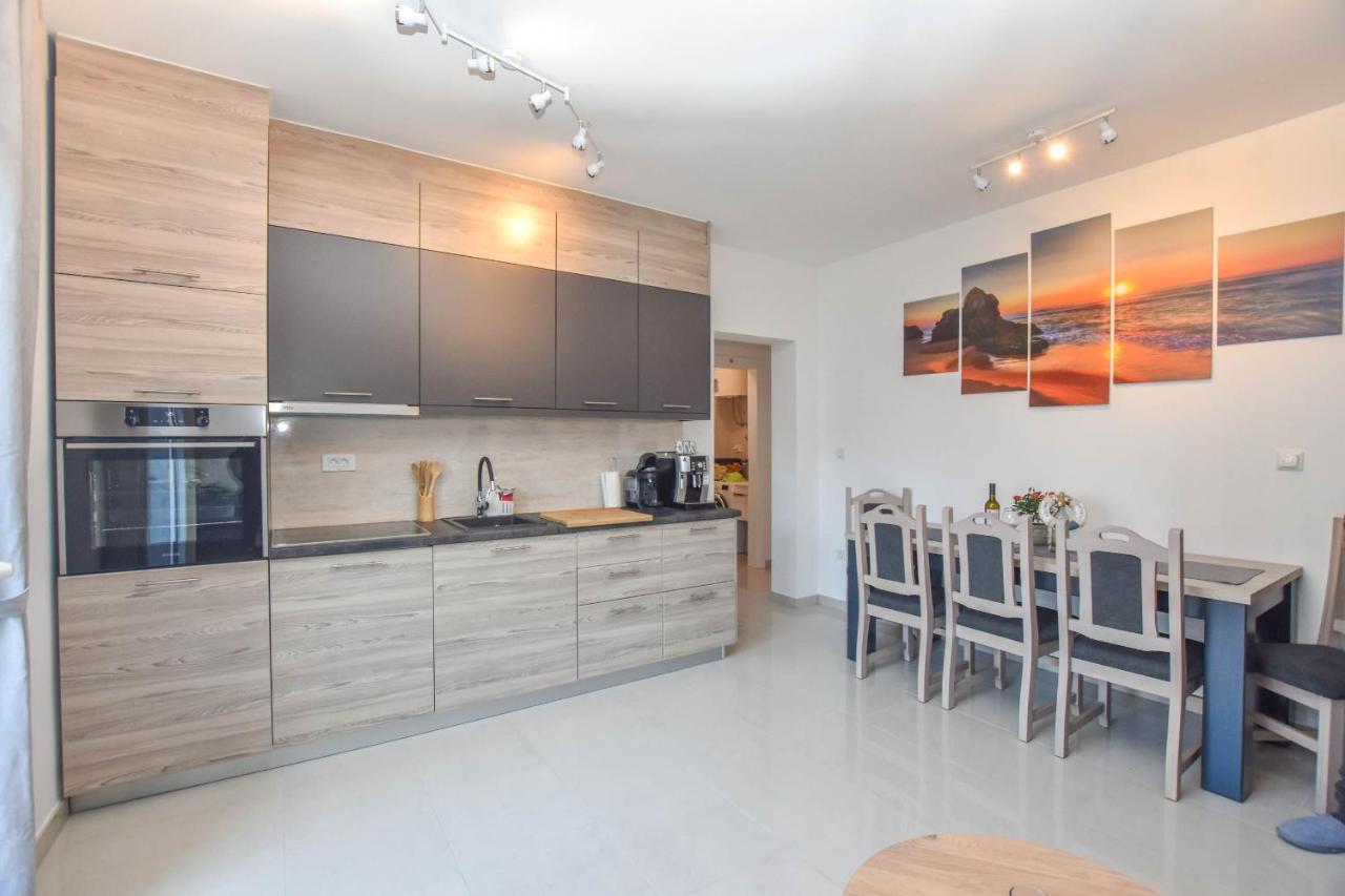 Apartment Martin Biograd Na Moru Luaran gambar