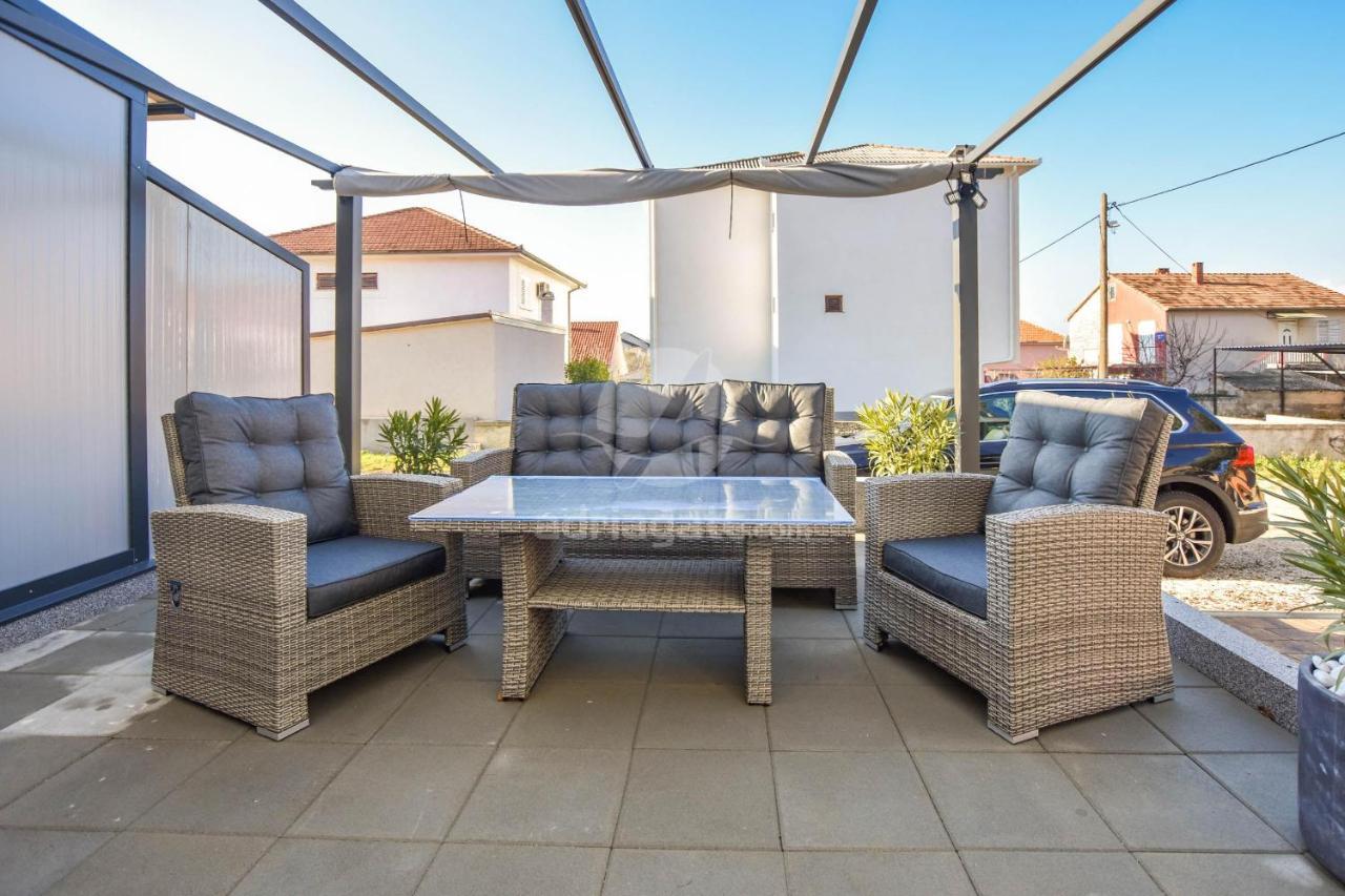 Apartment Martin Biograd Na Moru Luaran gambar