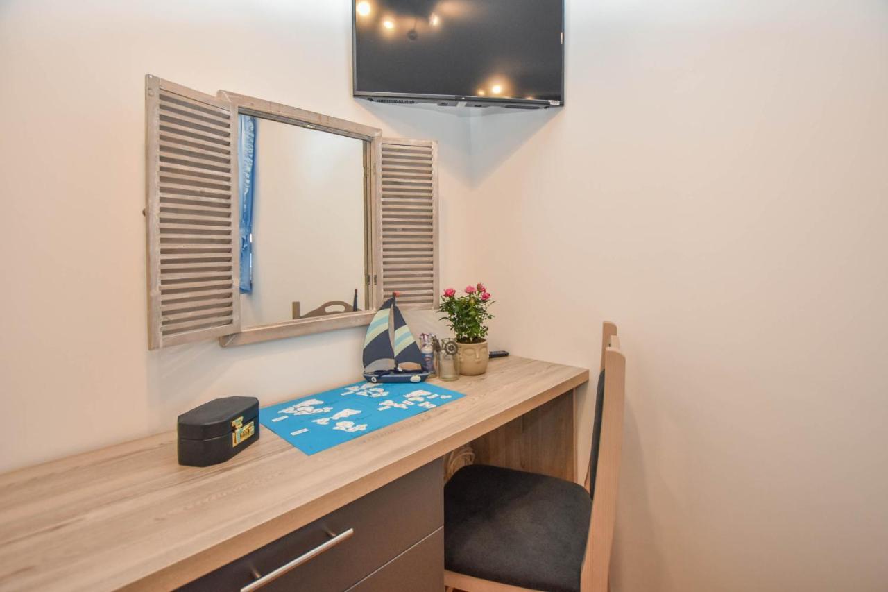 Apartment Martin Biograd Na Moru Luaran gambar